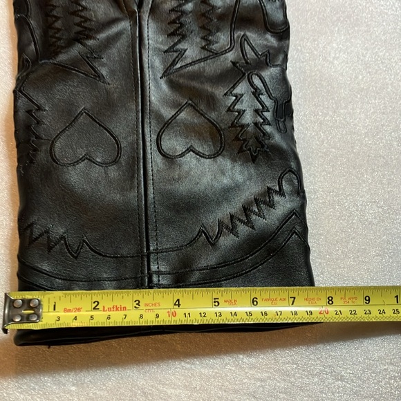 Cowgirl cowboy cuff boots with stitching detail. New. Size 11. - Picture 6 of 6